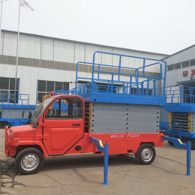 四輪車載升降機(jī)