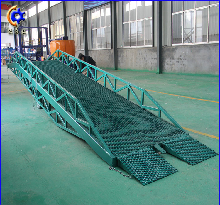 移動(dòng)裝卸平臺(tái) 移動(dòng)裝卸平臺(tái)