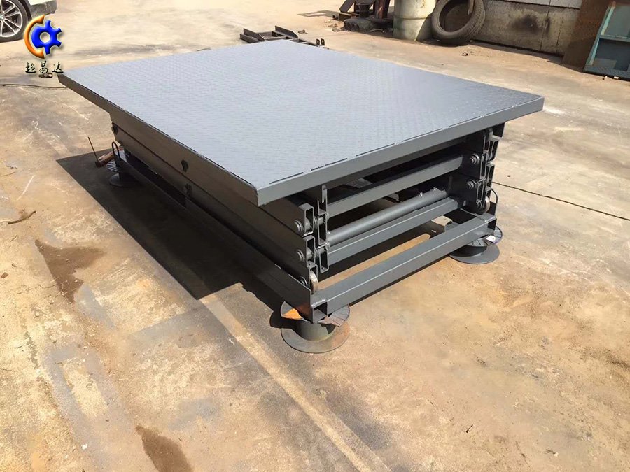 剪叉式升降貨梯