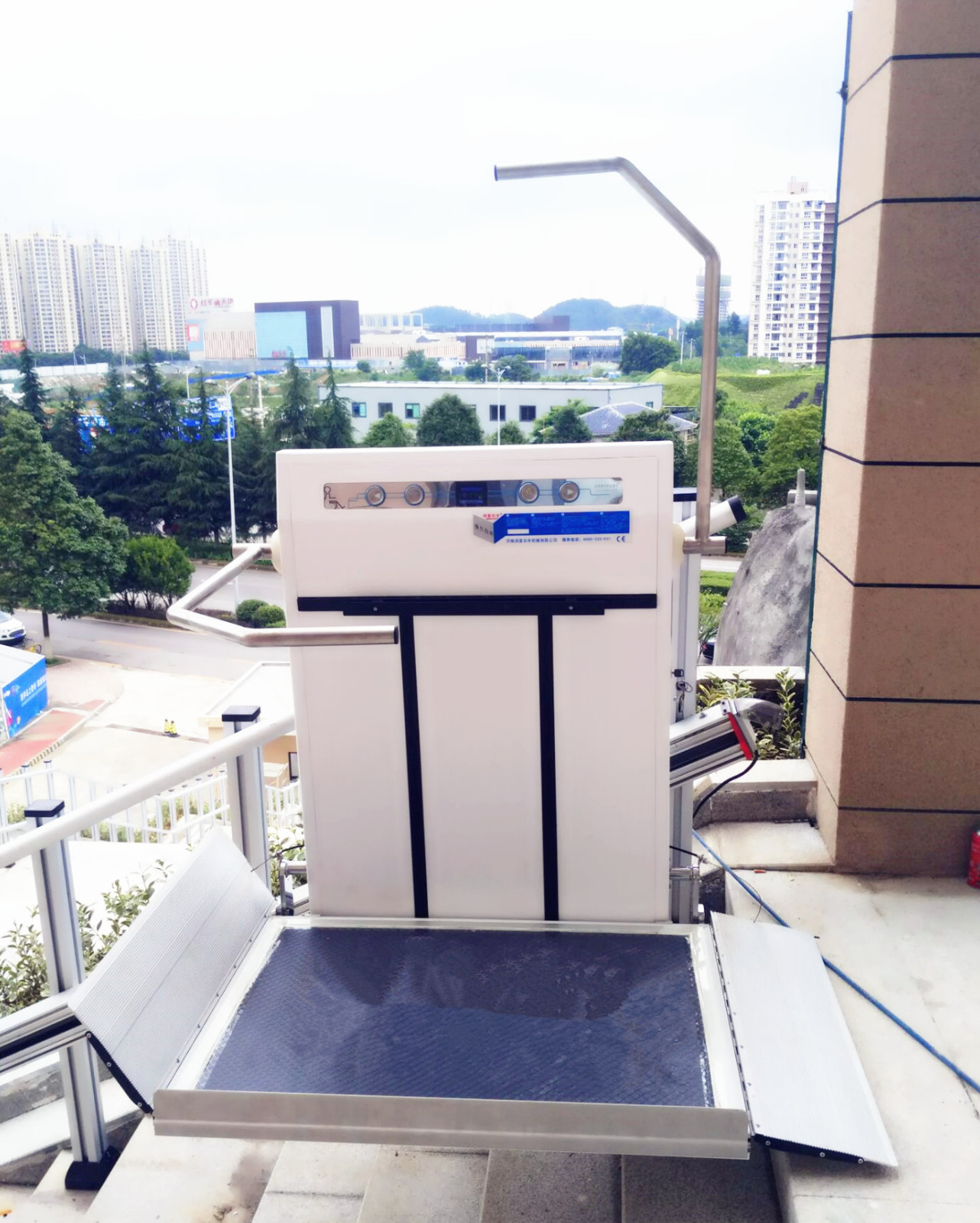 斜掛式升降機(jī)