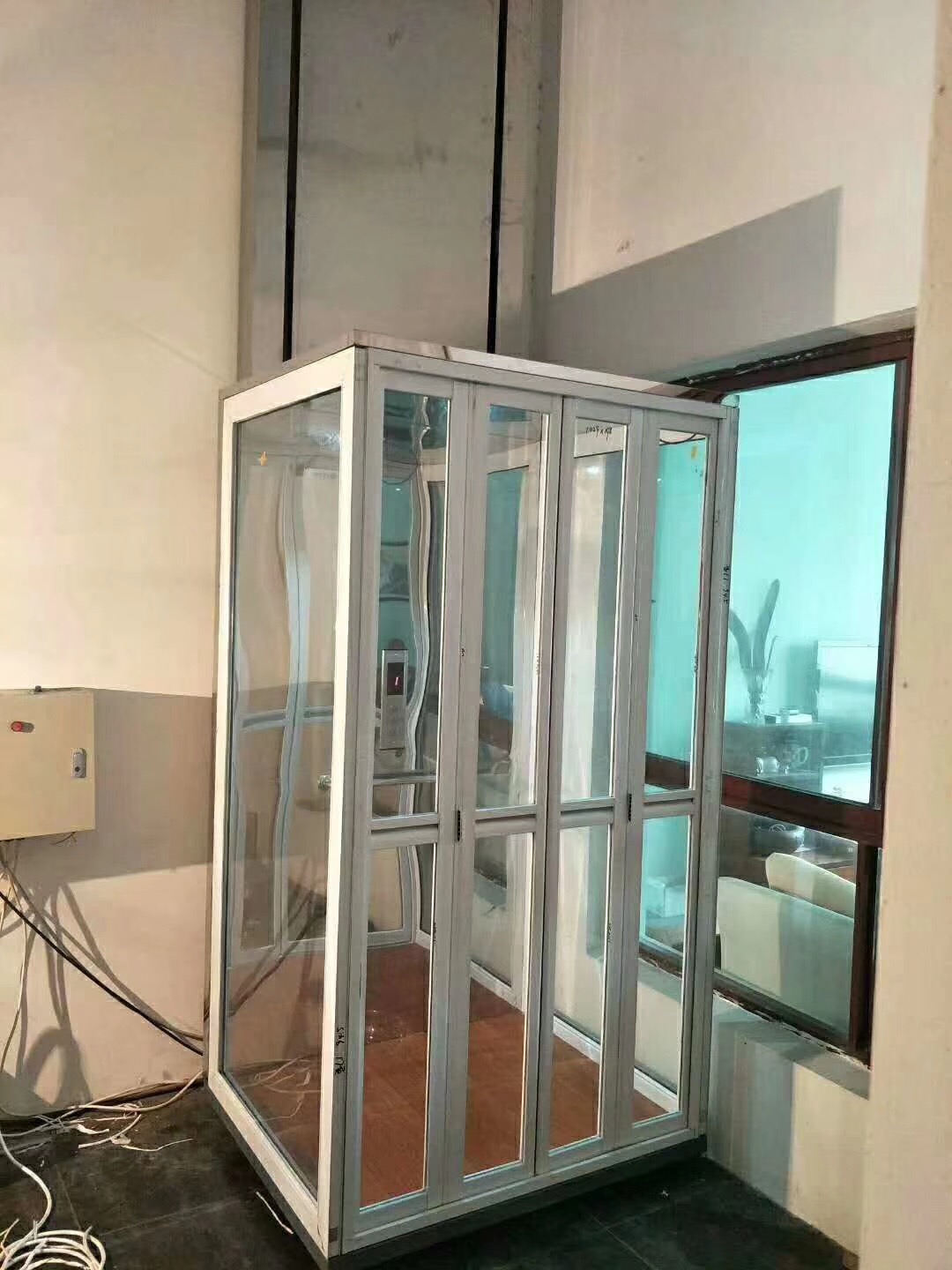 家用電梯