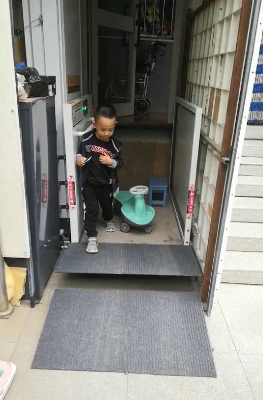 殘疾人升降機(jī)